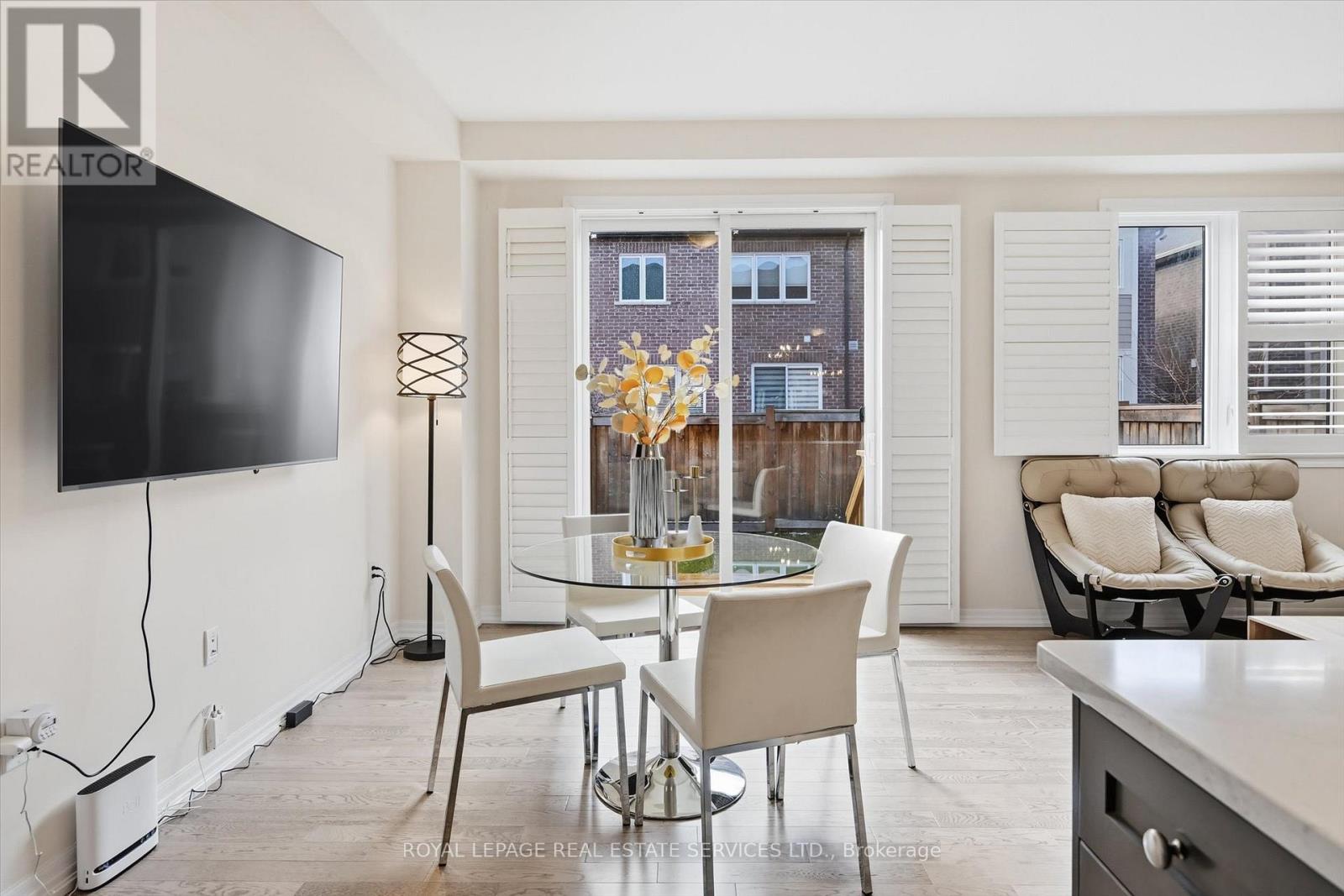 3300 Jacob Way, Oakville, Ontario  L6M 5J9 - Photo 17 - W12596800