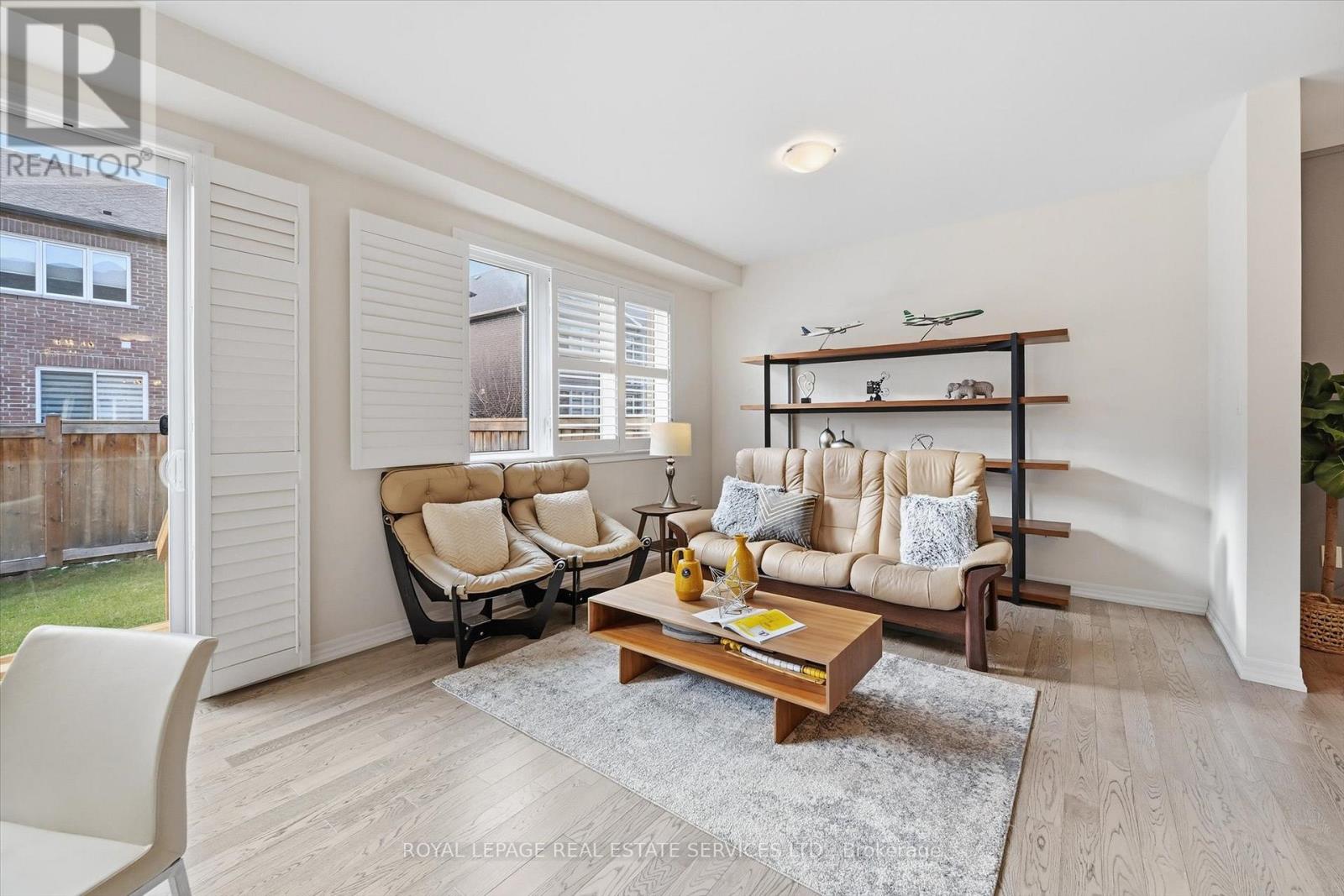 3300 Jacob Way, Oakville, Ontario  L6M 5J9 - Photo 19 - W12596800