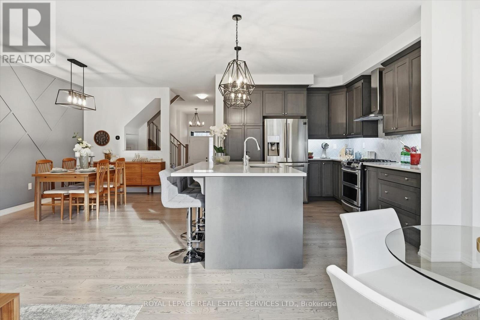 3300 Jacob Way, Oakville, Ontario  L6M 5J9 - Photo 21 - W12596800