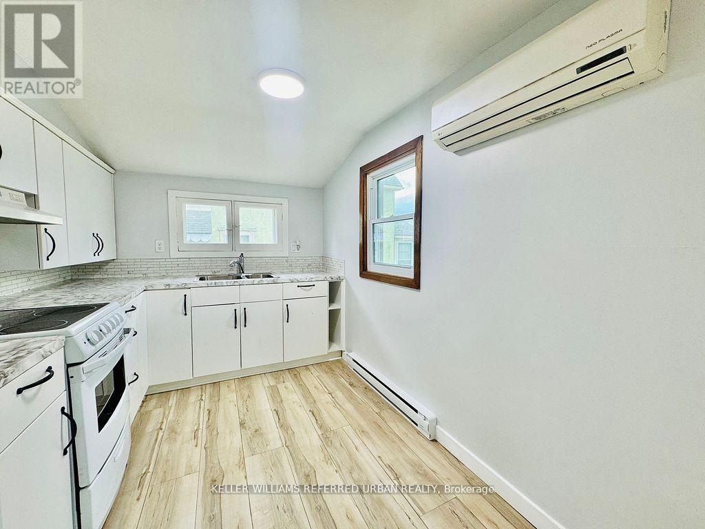 344 Fares Street, Port Colborne, Ontario  L3K 1X1 - Photo 5 - X12596776