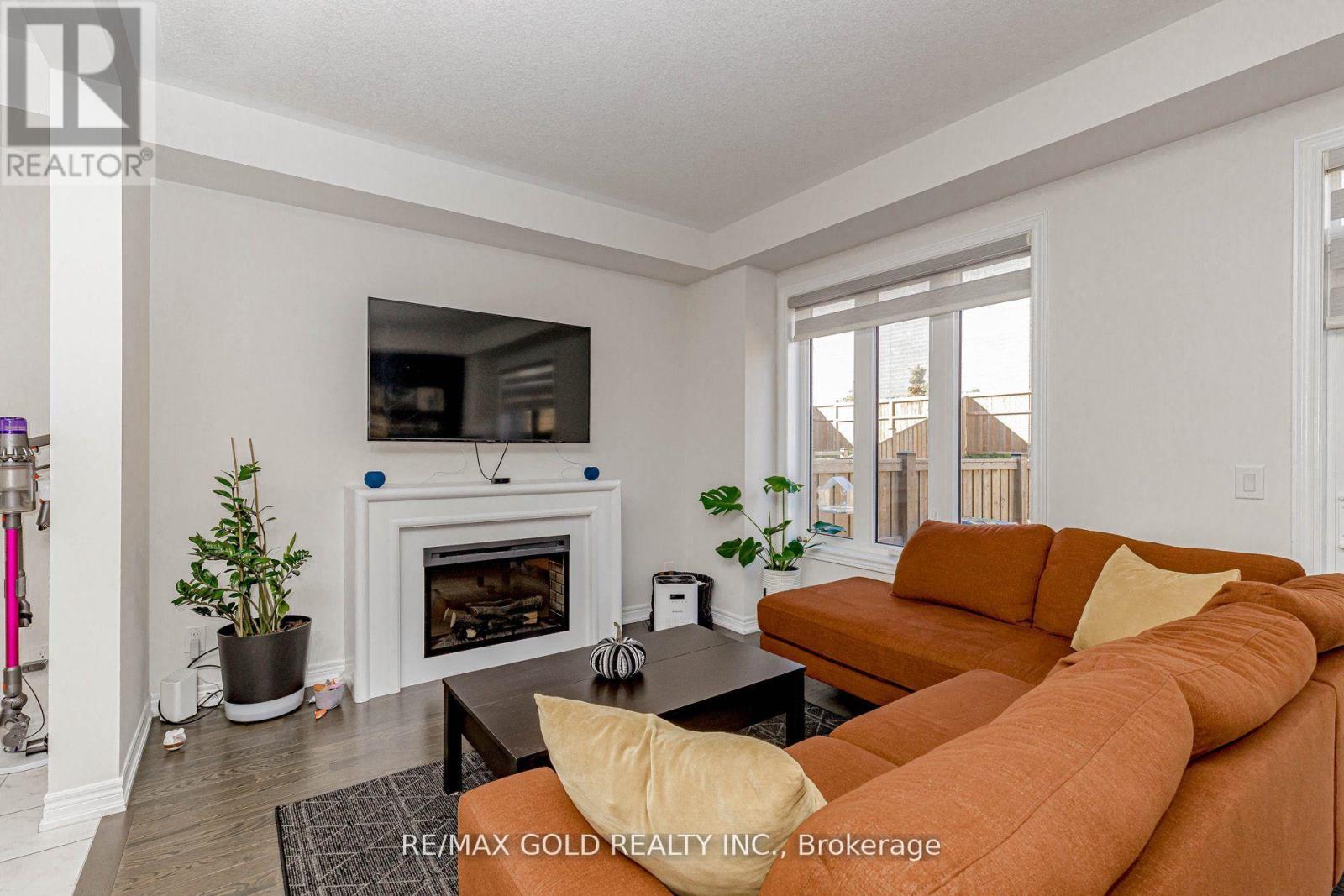 46 Reistwood Drive, Kitchener, Ontario  N2R 0N8 - Photo 16 - X12596794