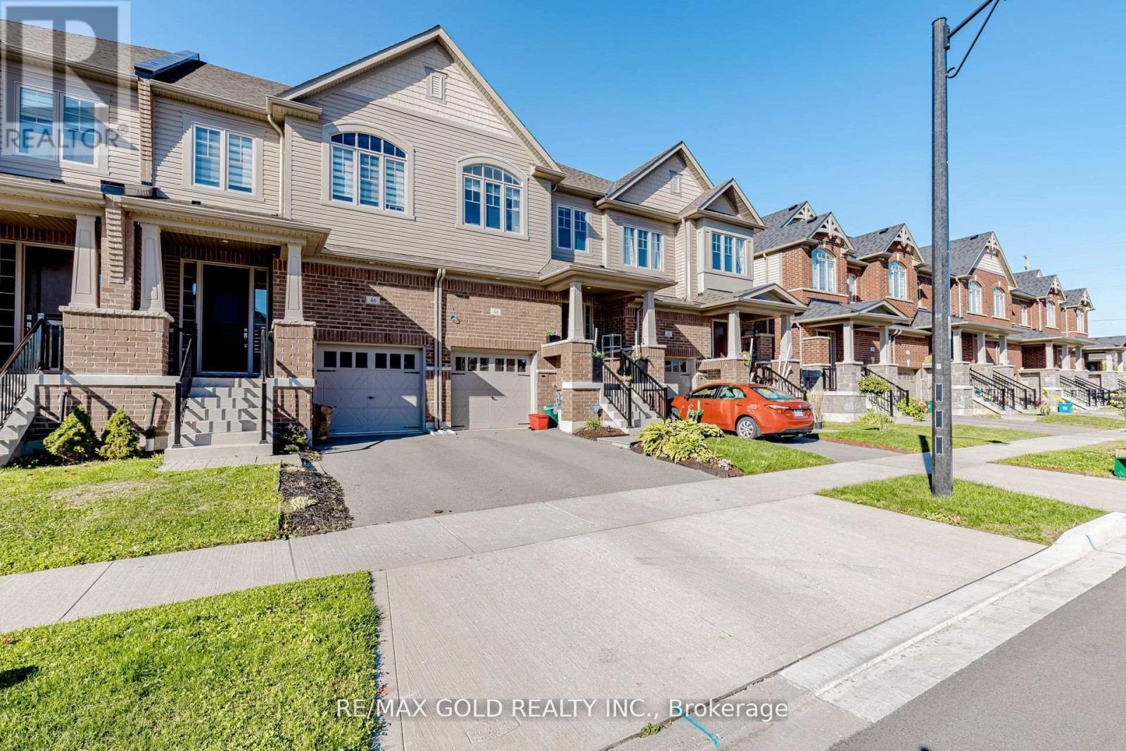 46 Reistwood Drive, Kitchener, Ontario  N2R 0N8 - Photo 2 - X12596794