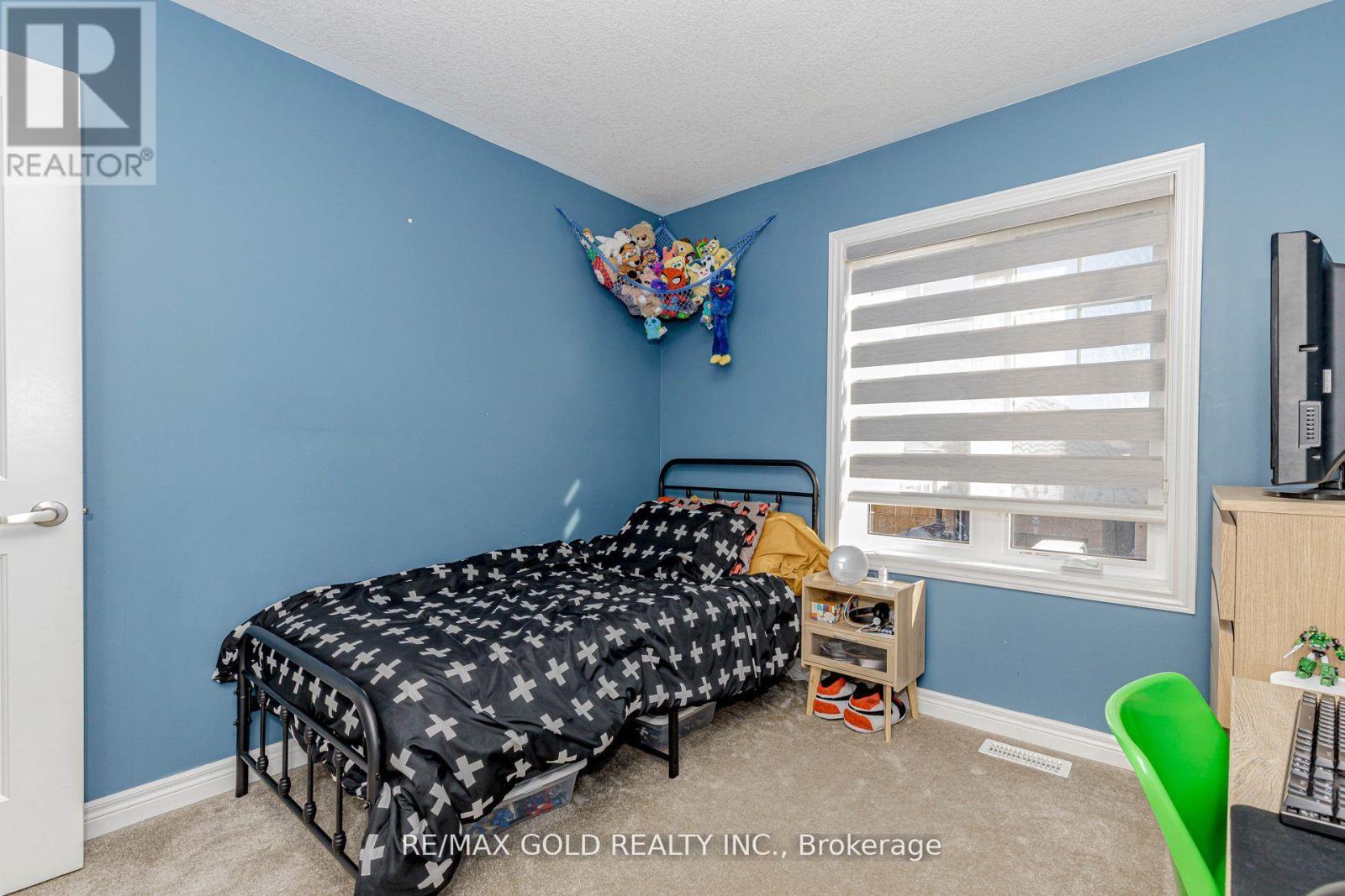 46 Reistwood Drive, Kitchener, Ontario  N2R 0N8 - Photo 31 - X12596794