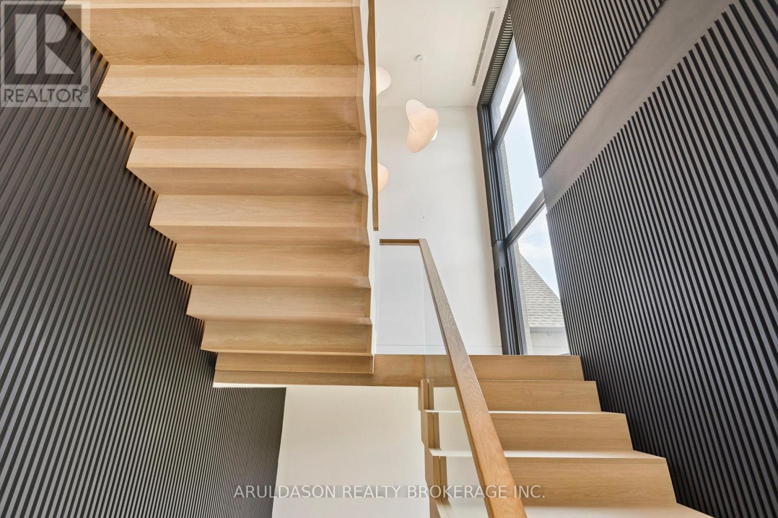 1135 Balfour Street, Pelham, Ontario  L0S 1C0 - Photo 10 - X12596816