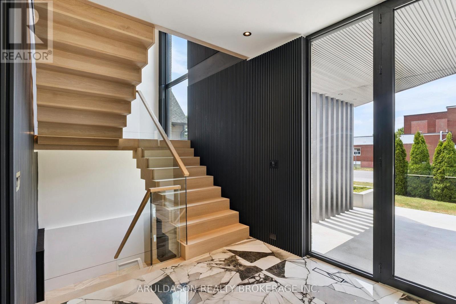 1135 Balfour Street, Pelham, Ontario  L0S 1C0 - Photo 7 - X12596816