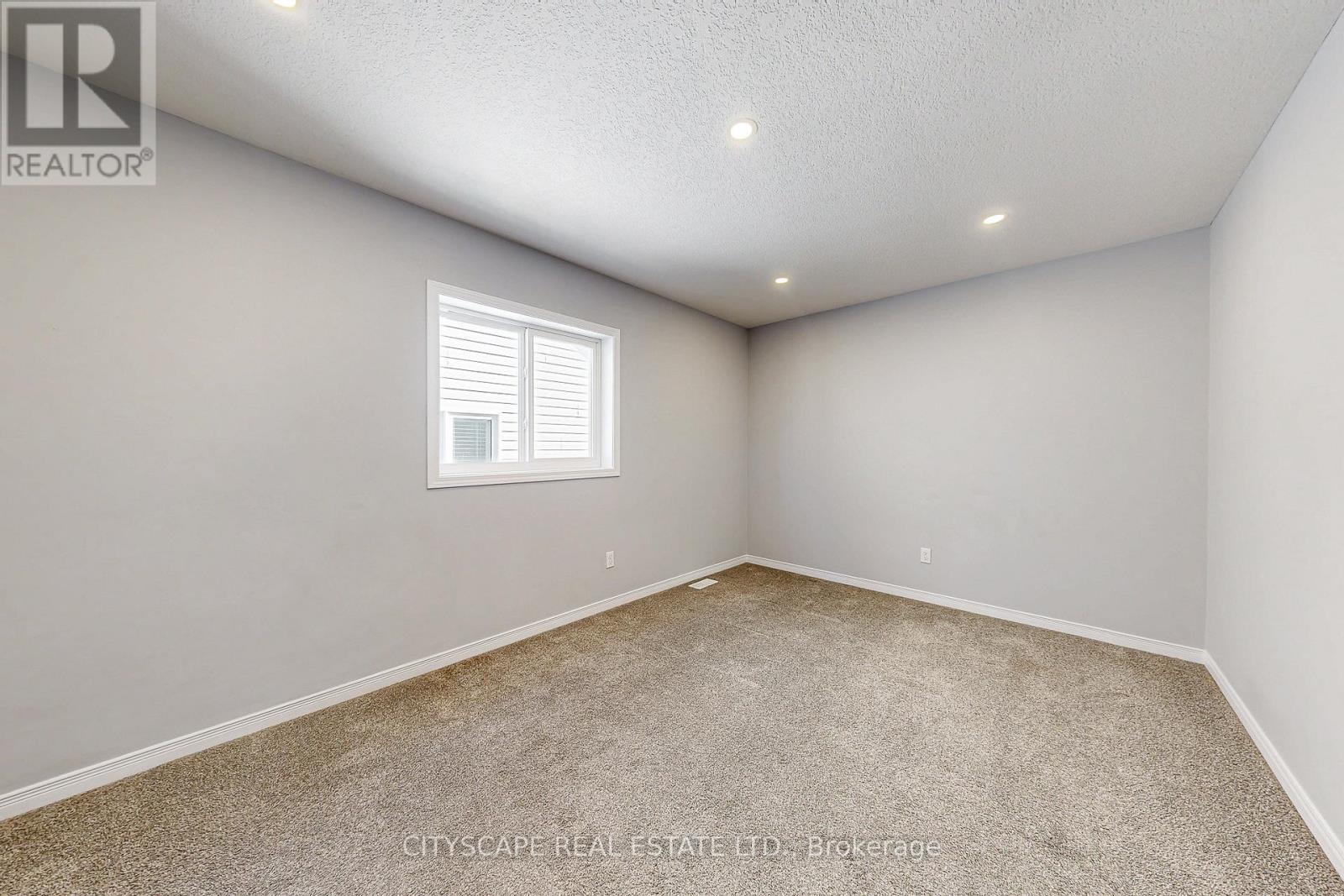 274 Buttonbush Street, Waterloo, Ontario  N2V 0B4 - Photo 21 - X12596832