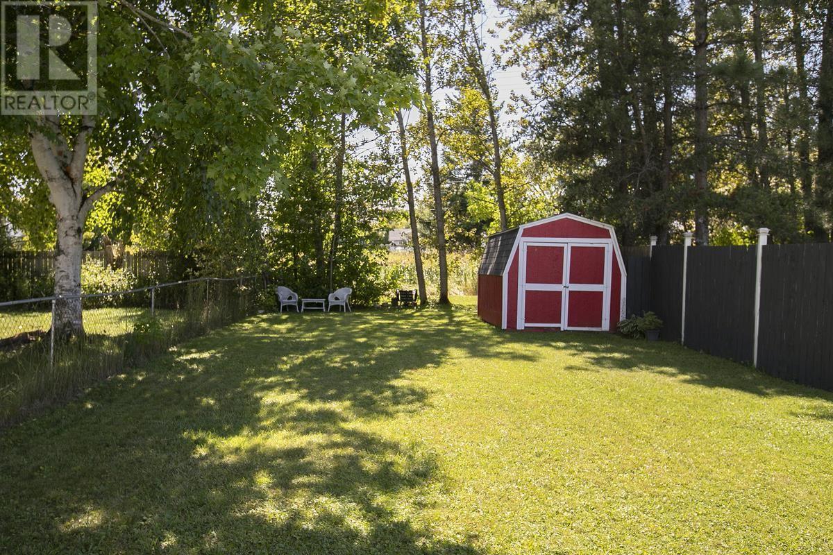 33 Breton Rd, Sault Ste. Marie, Ontario P6B 5S9 - Photo 12 - SM252726