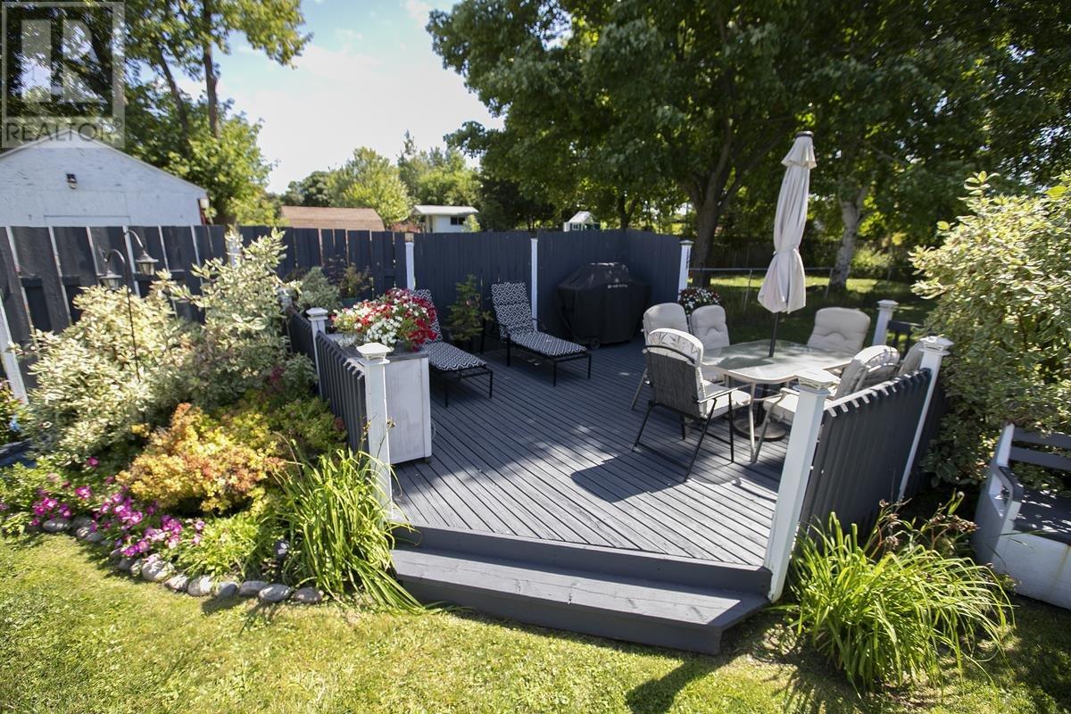 33 Breton Rd, Sault Ste. Marie, Ontario P6B 5S9 - Photo 9 - SM252726