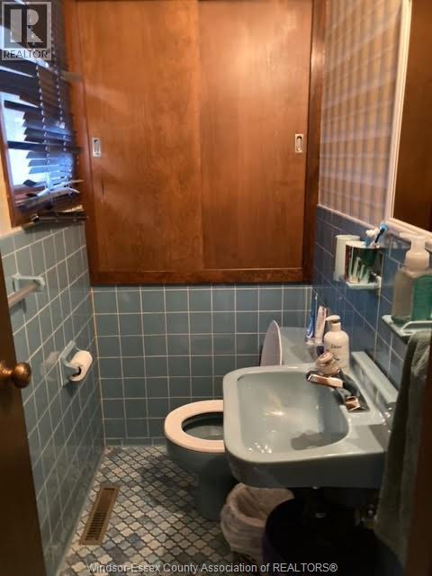 3277 Dominion, Windsor, Ontario N9E 2N6 - Photo 11 - 25030935