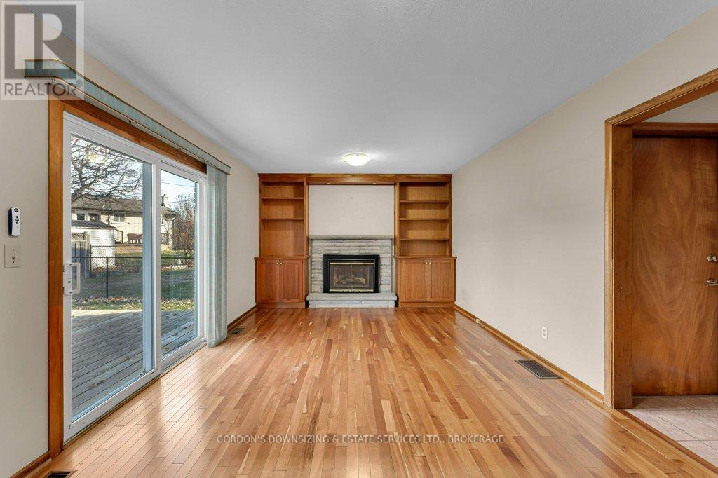 987 Mayfair Crescent, Kingston, Ontario  K7M 5S5 - Photo 16 - X12597060