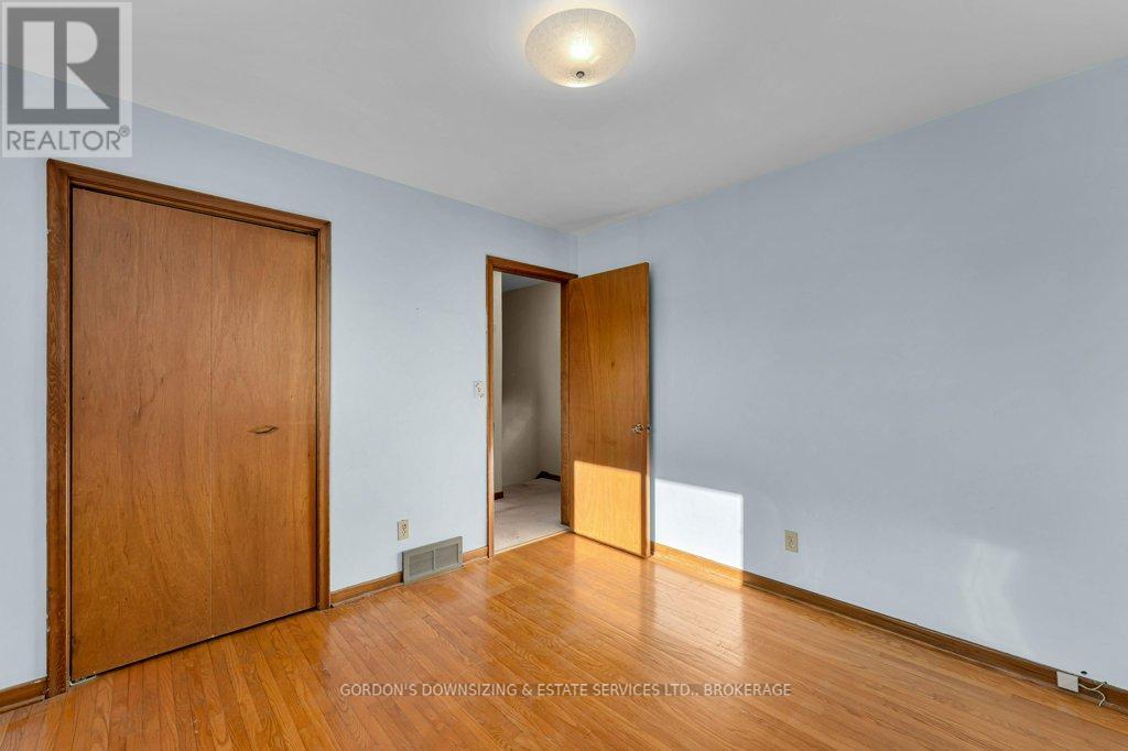 987 Mayfair Crescent, Kingston, Ontario  K7M 5S5 - Photo 26 - X12597060