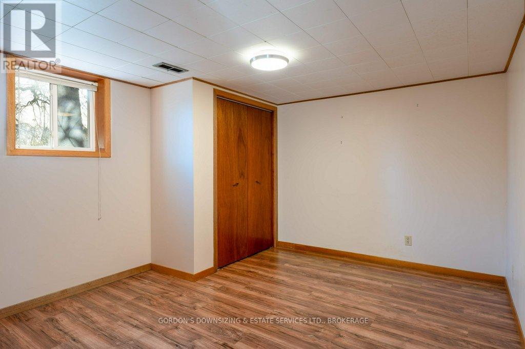 987 Mayfair Crescent, Kingston, Ontario  K7M 5S5 - Photo 37 - X12597060