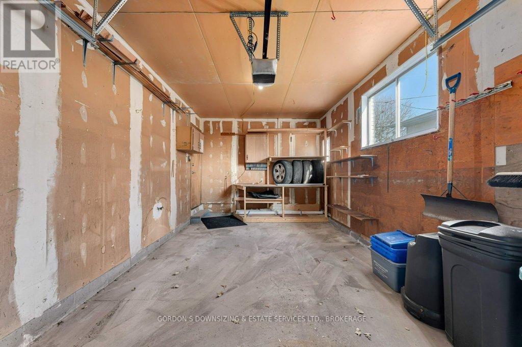 987 Mayfair Crescent, Kingston, Ontario  K7M 5S5 - Photo 43 - X12597060