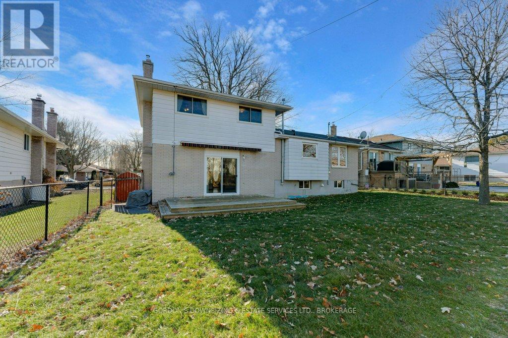 987 Mayfair Crescent, Kingston, Ontario  K7M 5S5 - Photo 45 - X12597060