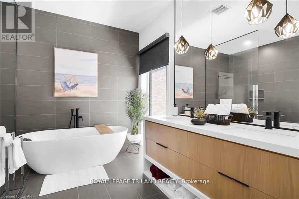 7353 Silver Creek Circle, London South, Ontario  N6P 1H6 - Photo 16 - X12596878