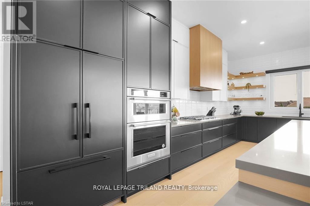 7353 Silver Creek Circle, London South, Ontario  N6P 1H6 - Photo 4 - X12596878