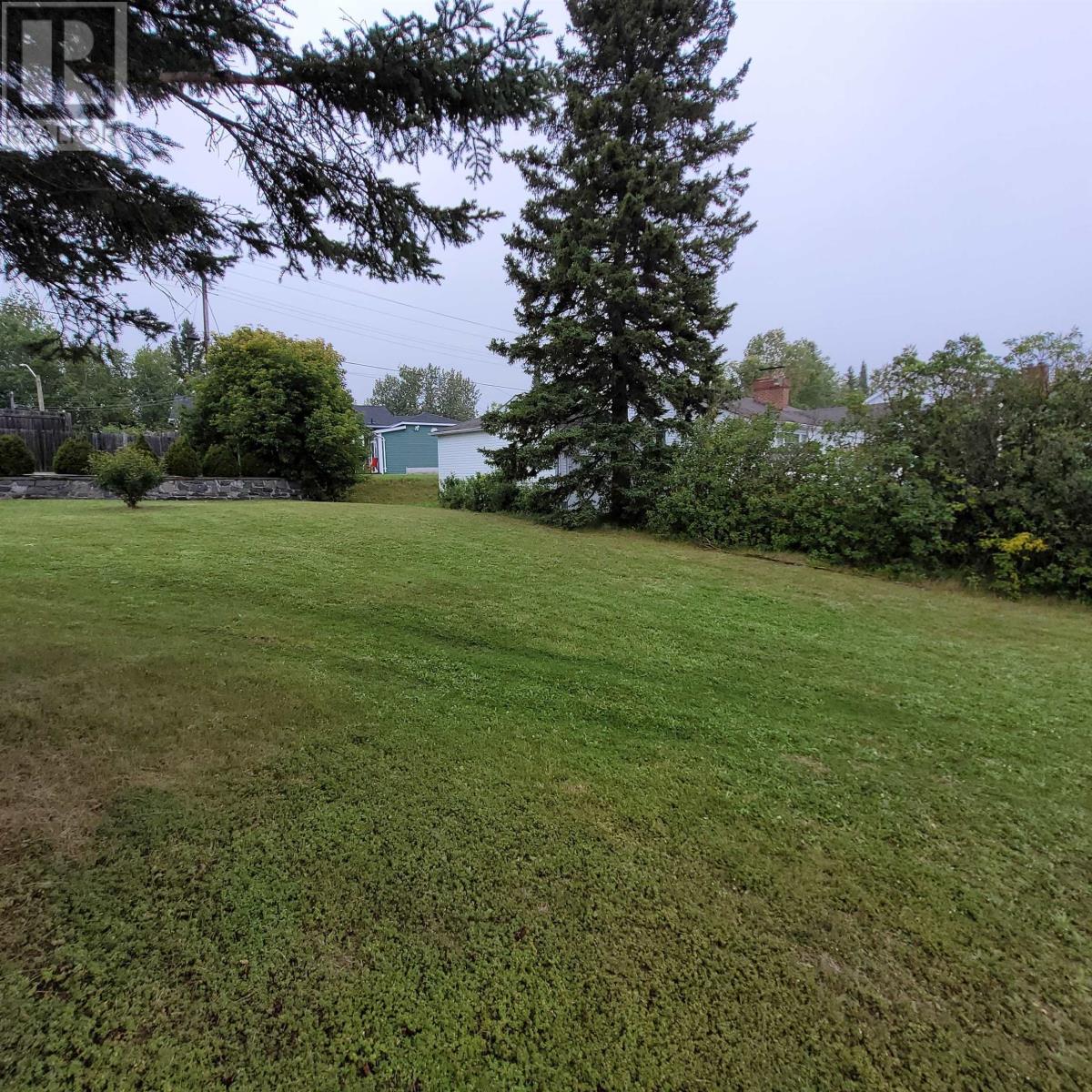 22 & 24 Mona Dr, Manitouwadge, Ontario  P0T 2C0 - Photo 36 - TB252830