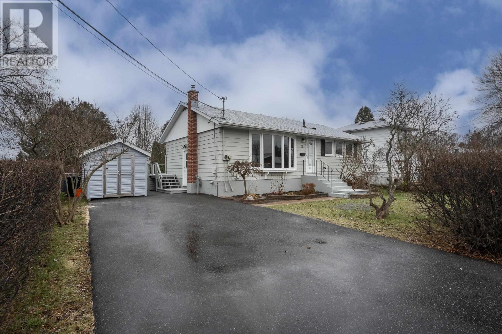 77 Gertrude Ave, Thunder Bay, Ontario  P7A 6V6 - Photo 2 - TB253592