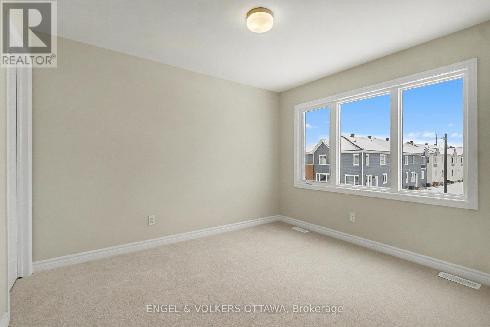 161 Ryan Reynolds Way, Ottawa, Ontario  K4A 5T7 - Photo 14 - X12596856