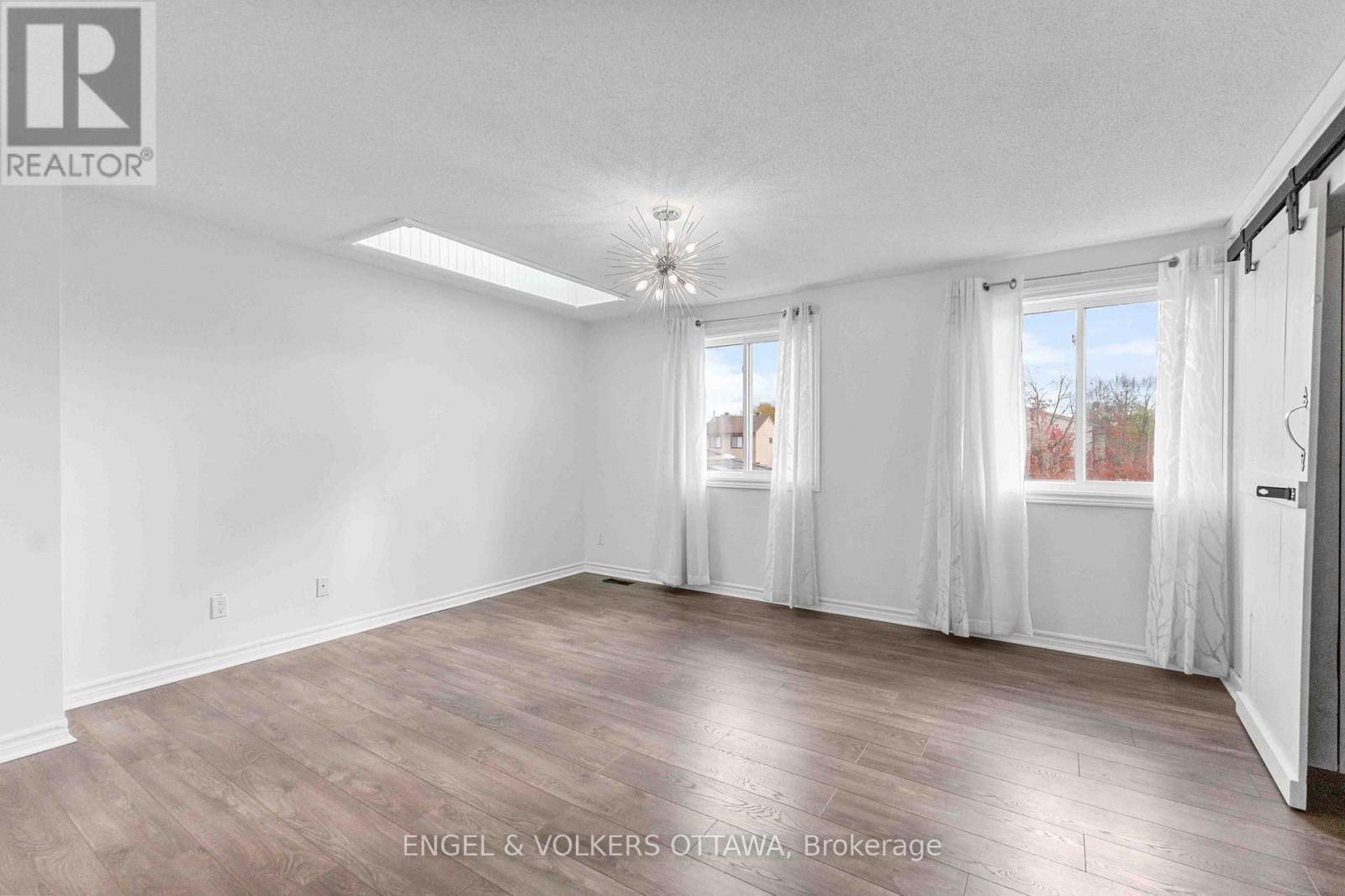 1 Berkshire Way, Ottawa, Ontario  K2J 2B1 - Photo 10 - X12596880