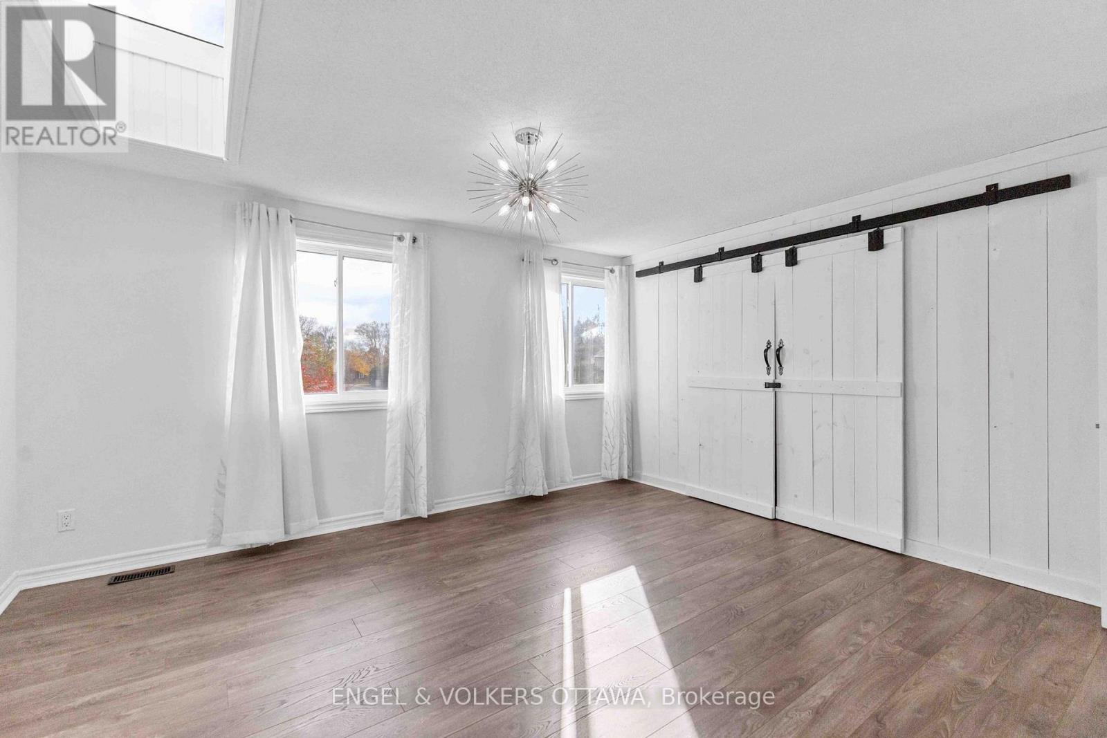 1 Berkshire Way, Ottawa, Ontario  K2J 2B1 - Photo 11 - X12596880