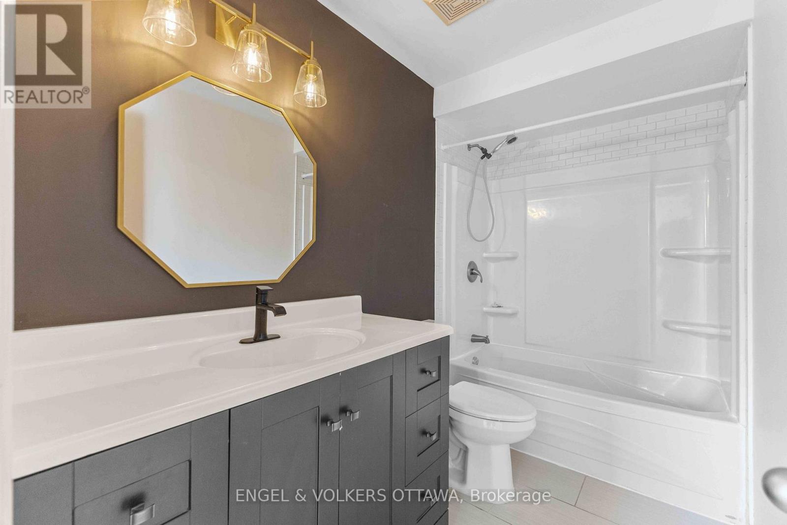 1 Berkshire Way, Ottawa, Ontario  K2J 2B1 - Photo 18 - X12596880