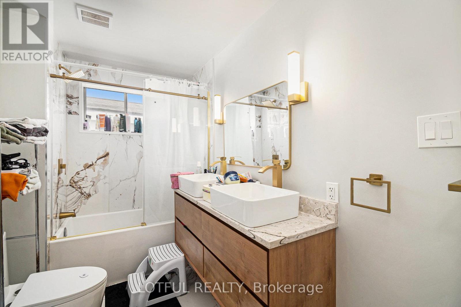 13 Pinehurst Avenue, Ottawa, Ontario  K1Y 1K2 - Photo 10 - X12596958