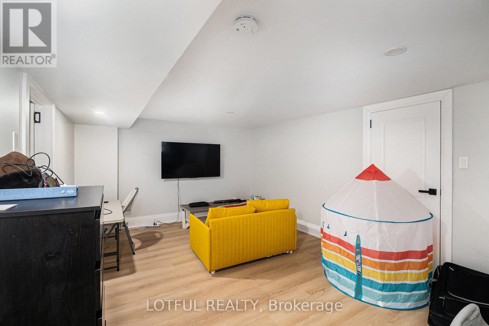 13 Pinehurst Avenue, Ottawa, Ontario  K1Y 1K2 - Photo 11 - X12596958