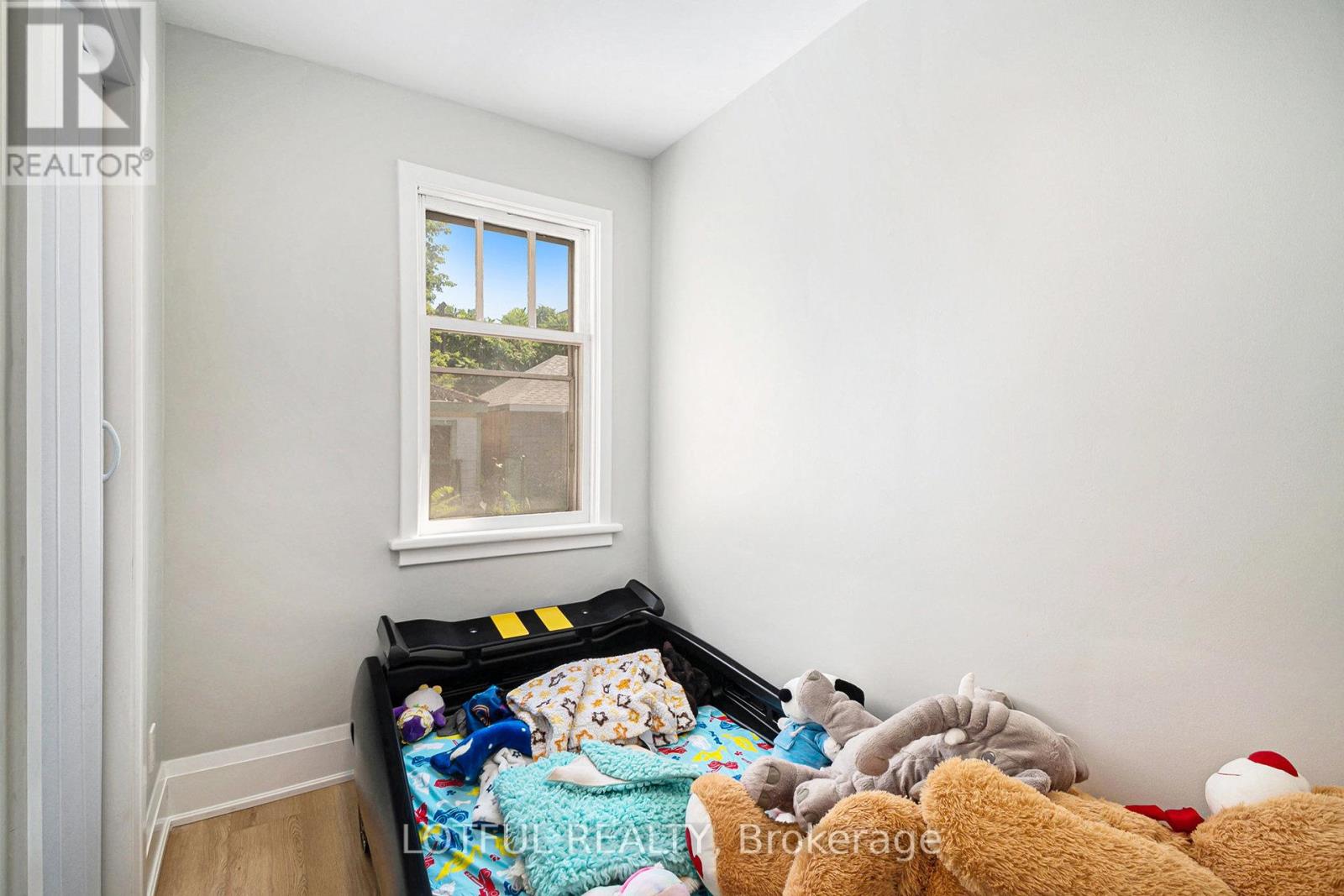 13 Pinehurst Avenue, Ottawa, Ontario  K1Y 1K2 - Photo 6 - X12596958