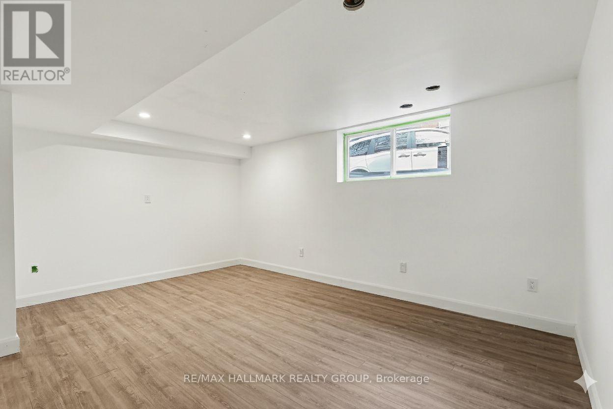 B - 1319 N Avenue, Ottawa, Ontario  K1G 0A7 - Photo 6 - X12596986