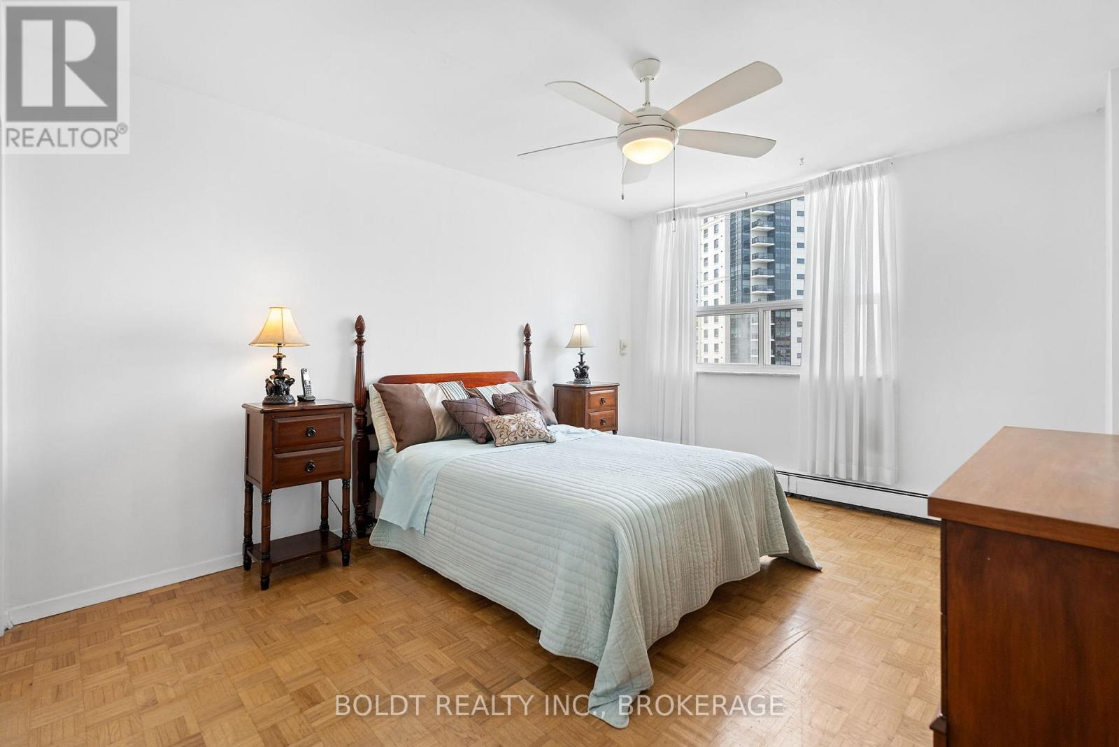 902 - 35 Towering Heights Boulevard, St. Catharines (Glendale/glenridge), Ontario  L2T 3G8 - Photo 16 - X12596886