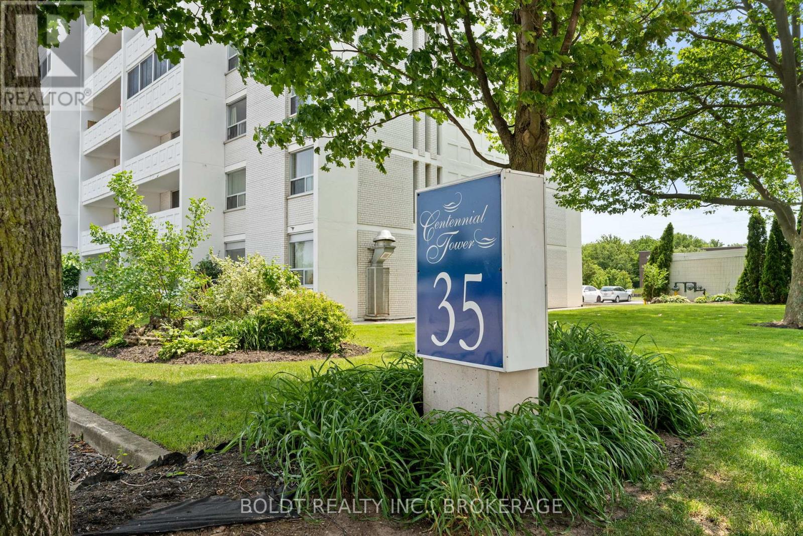 902 - 35 Towering Heights Boulevard, St. Catharines (Glendale/glenridge), Ontario  L2T 3G8 - Photo 34 - X12596886