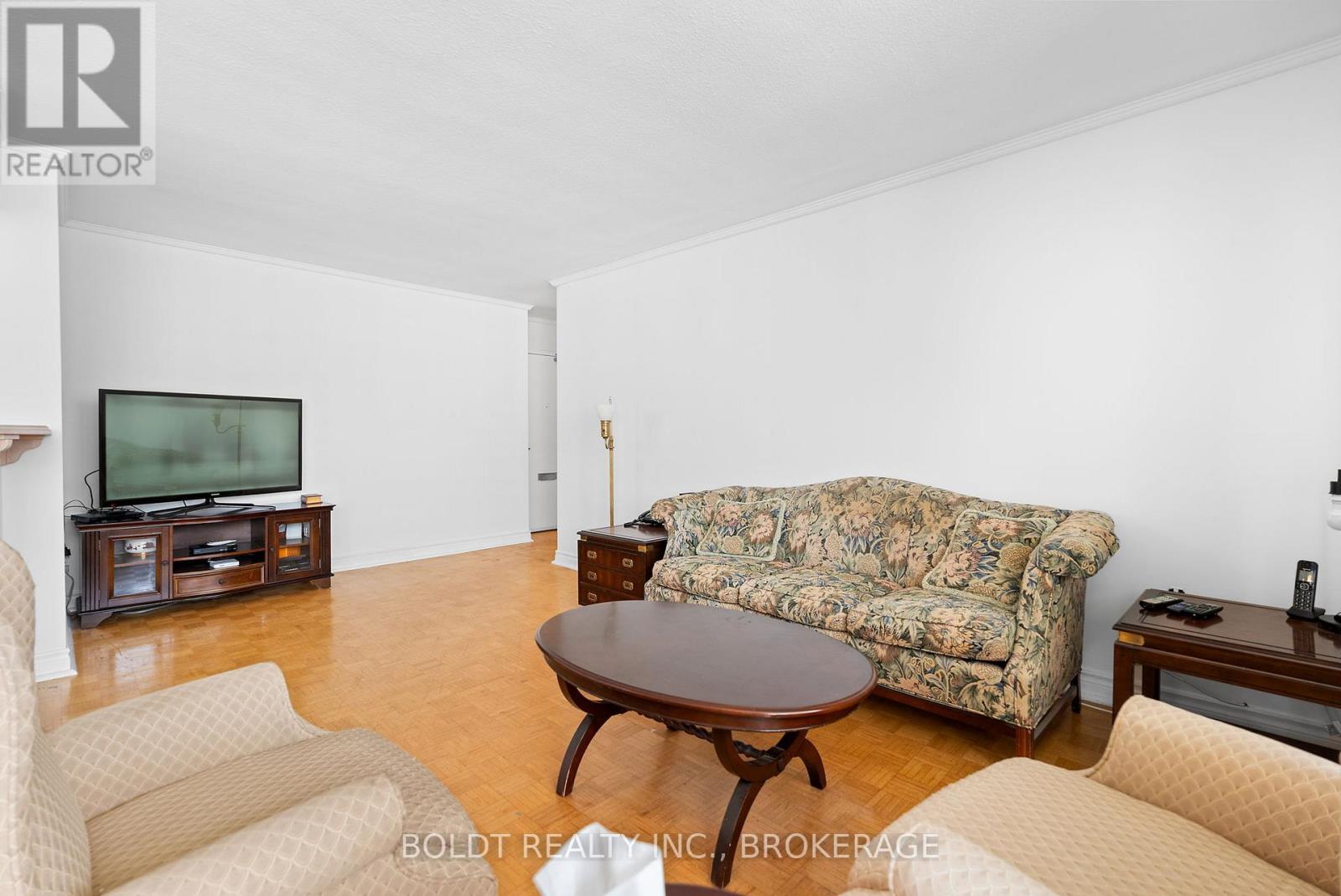 902 - 35 Towering Heights Boulevard, St. Catharines (Glendale/glenridge), Ontario  L2T 3G8 - Photo 7 - X12596886