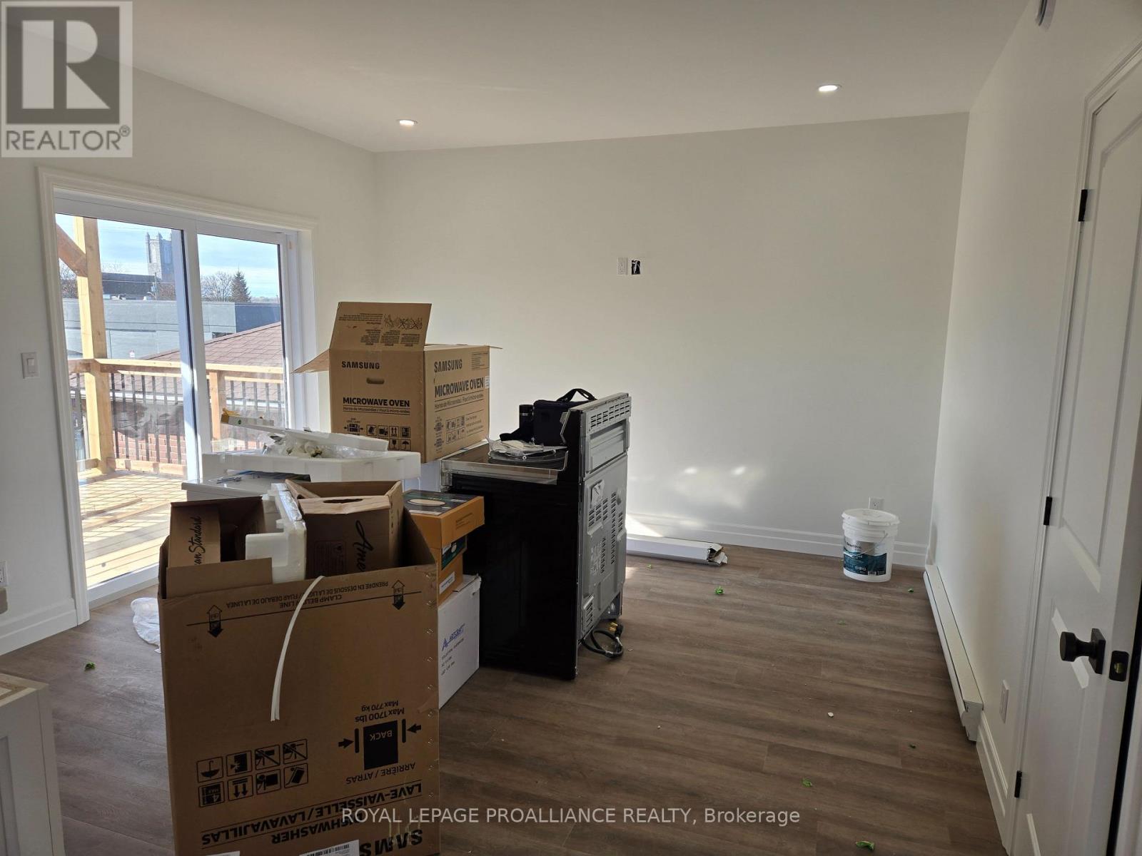 2 - 45 Heber Street, Quinte West, Ontario  K8V 1M8 - Photo 6 - X12597024