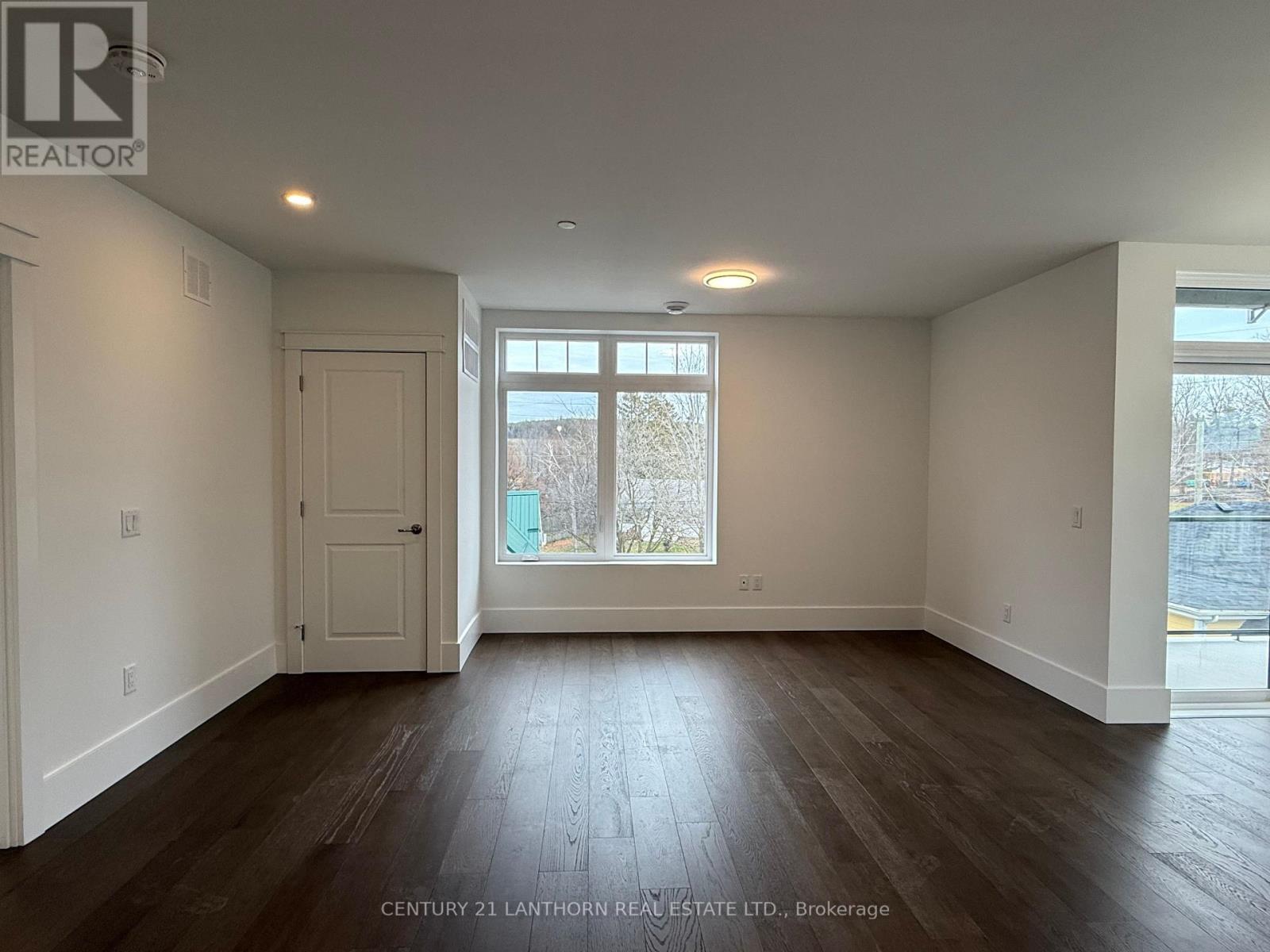 309 - 12 Clara Drive, Prince Edward County (Picton Ward), Ontario  K0K 2T0 - Photo 20 - X12597076