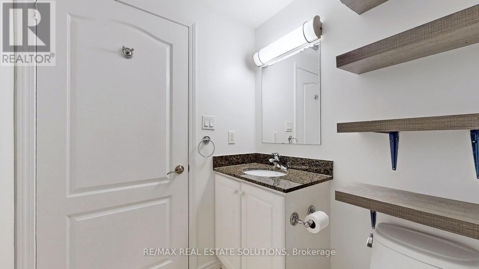 302 - 263 Wellington Street W, Toronto, Ontario  M5V 3E6 - Photo 19 - C12596846