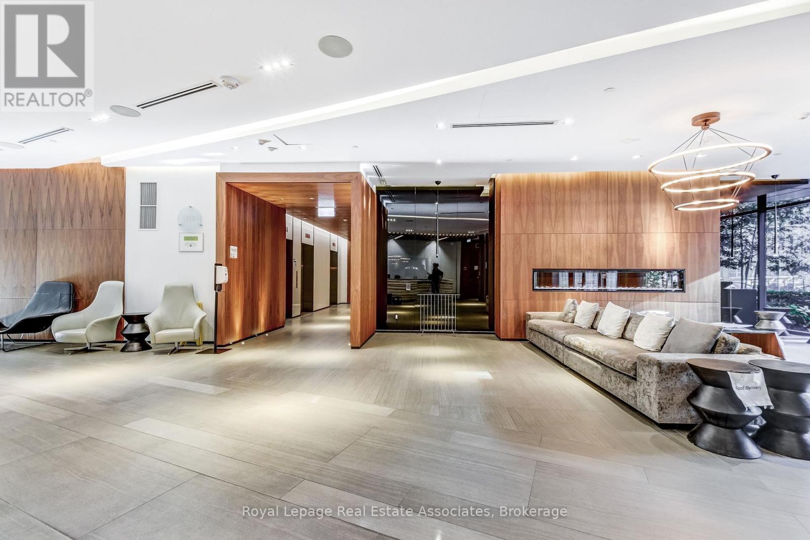 708 - 38 Cameron Street, Toronto, Ontario  M5T 0C3 - Photo 3 - C12596858