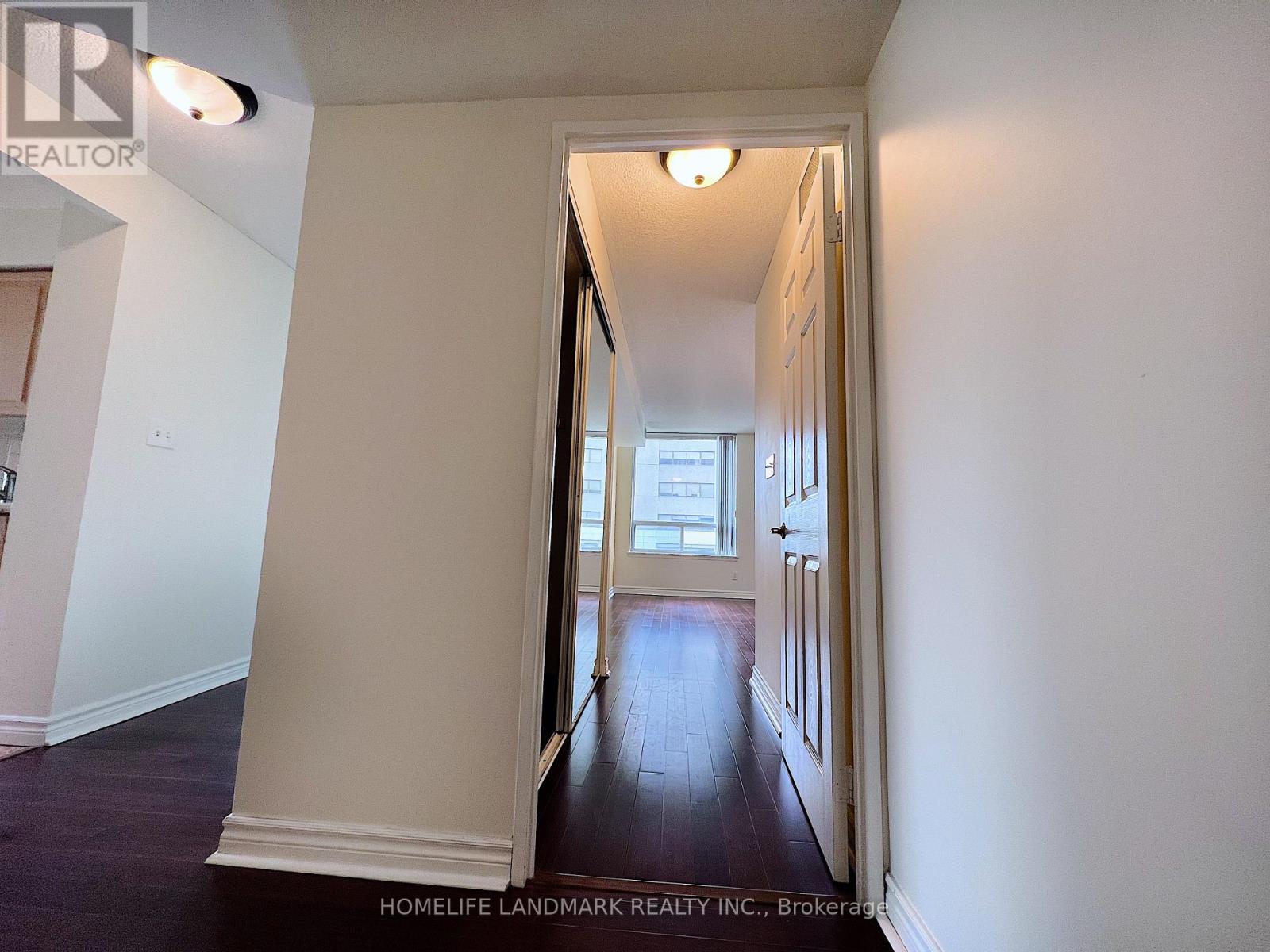 407 - 18 Hillcrest Avenue, Toronto, Ontario  M2N 6T5 - Photo 8 - C12596860