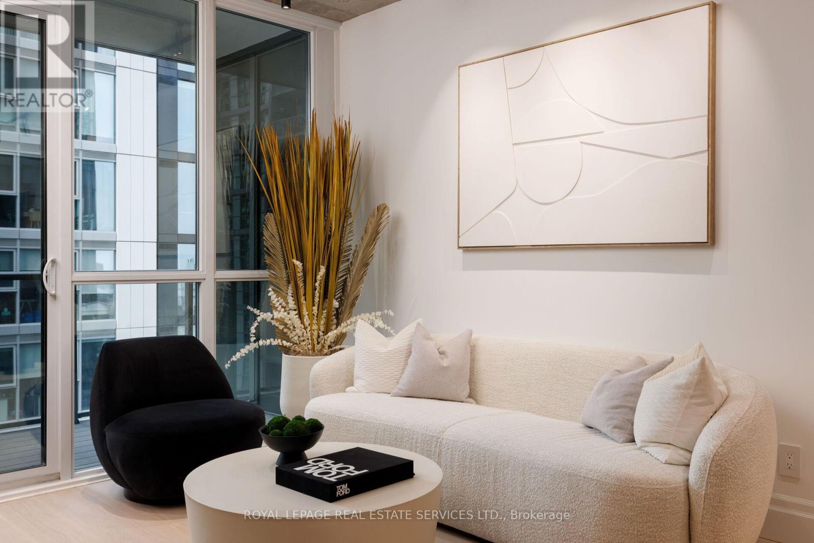 2301 - 88 Blue Jays Way, Toronto, Ontario  M5V 0L7 - Photo 13 - C12596906