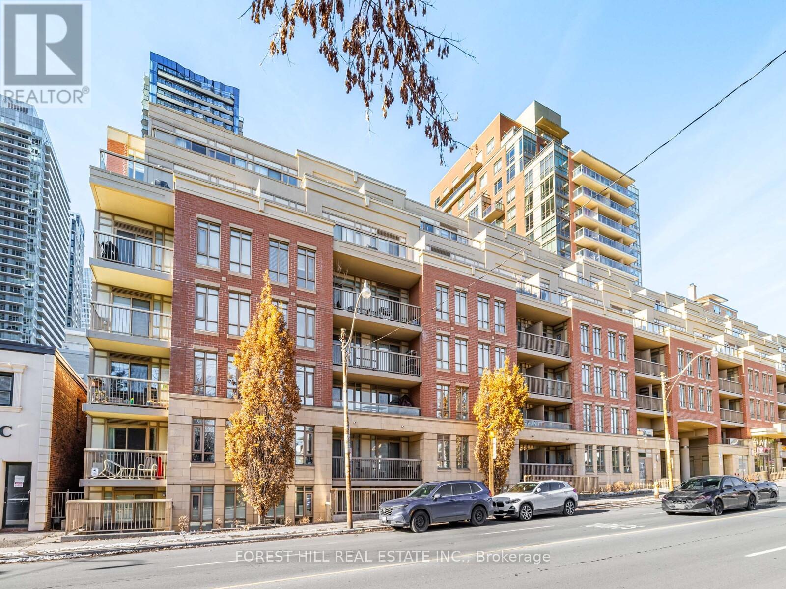 403 - 900 MOUNT PLEASANT ROAD, Toronto, Ontario