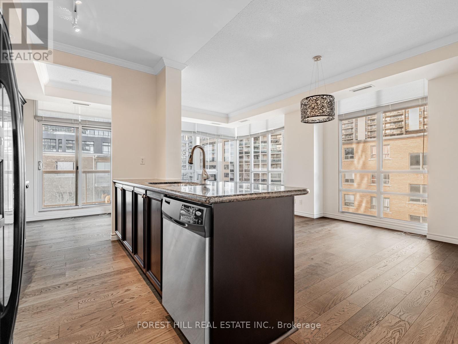 403 - 900 Mount Pleasant Road, Toronto, Ontario  M4P 3J9 - Photo 10 - C12596950