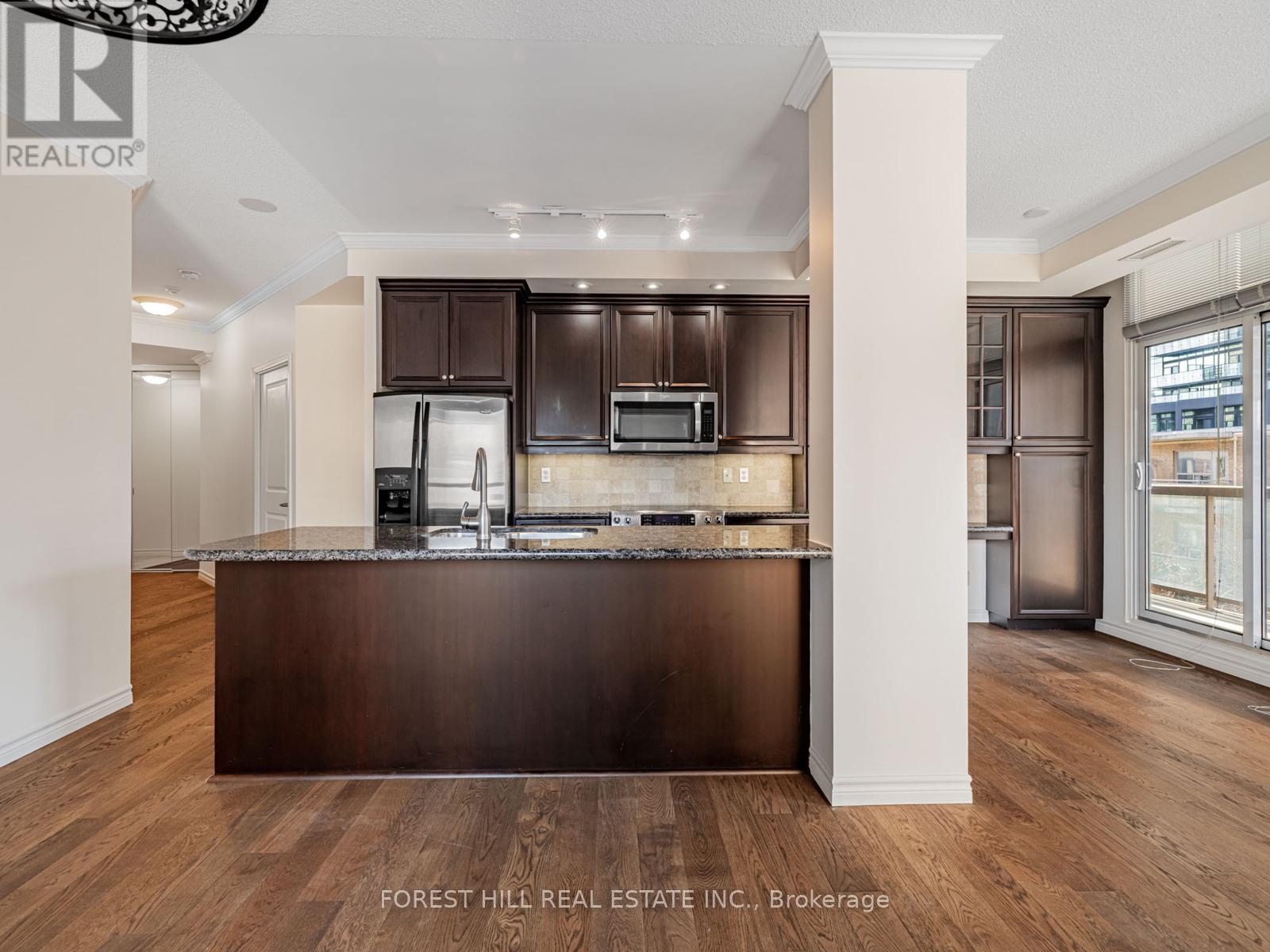 403 - 900 Mount Pleasant Road, Toronto, Ontario  M4P 3J9 - Photo 6 - C12596950