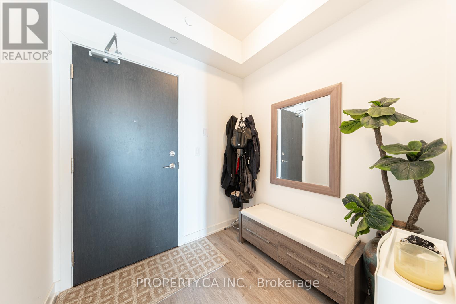 530 - 50 Bruyeres Mews, Toronto (Waterfront Communities), Ontario  M5V 0H8 - Photo 12 - C12596952