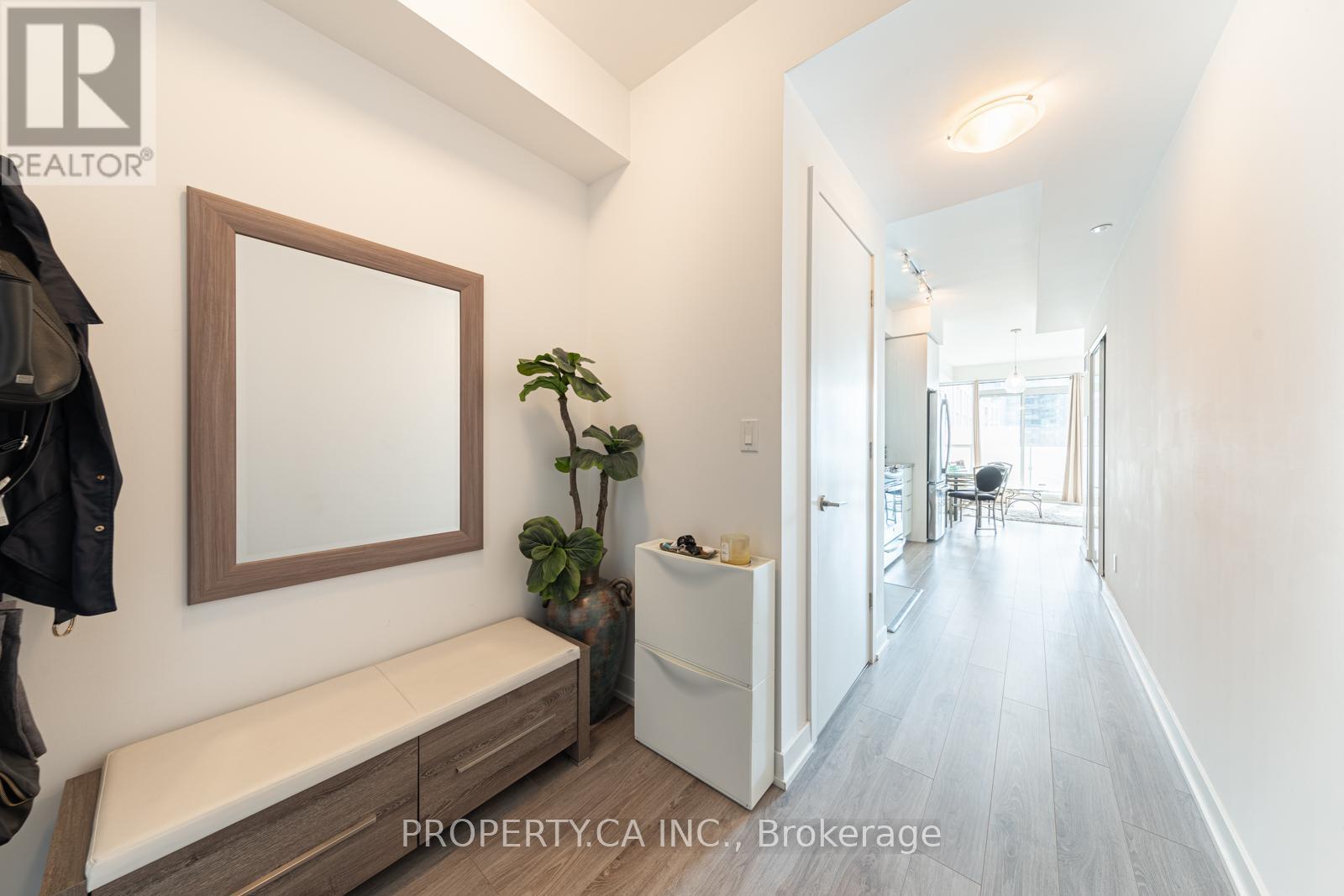 530 - 50 Bruyeres Mews, Toronto (Waterfront Communities), Ontario  M5V 0H8 - Photo 14 - C12596952