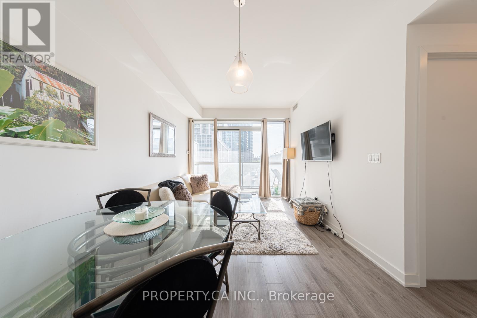 530 - 50 Bruyeres Mews, Toronto (Waterfront Communities), Ontario  M5V 0H8 - Photo 8 - C12596952
