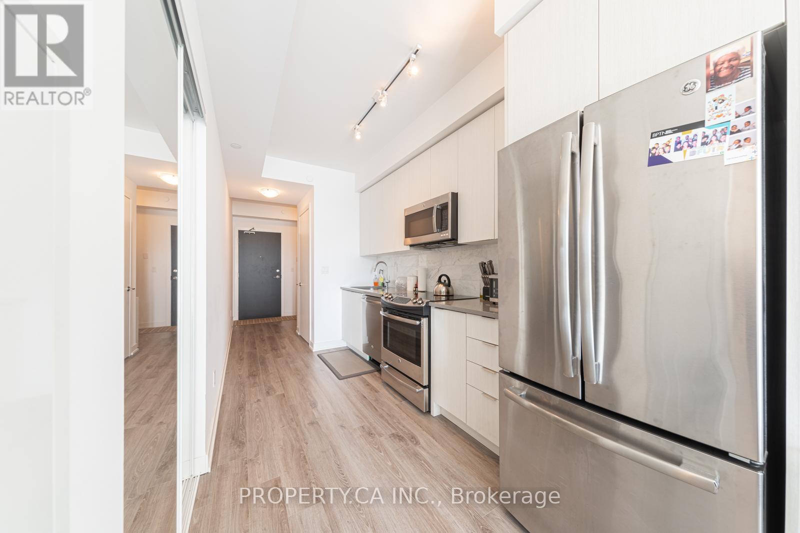 530 - 50 Bruyeres Mews, Toronto (Waterfront Communities), Ontario  M5V 0H8 - Photo 9 - C12596952