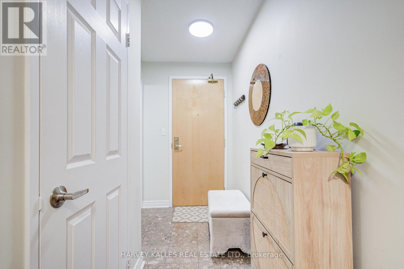 902 - 43 Eglinton Avenue, Toronto, Ontario  M4P 1A5 - Photo 10 - C12597008