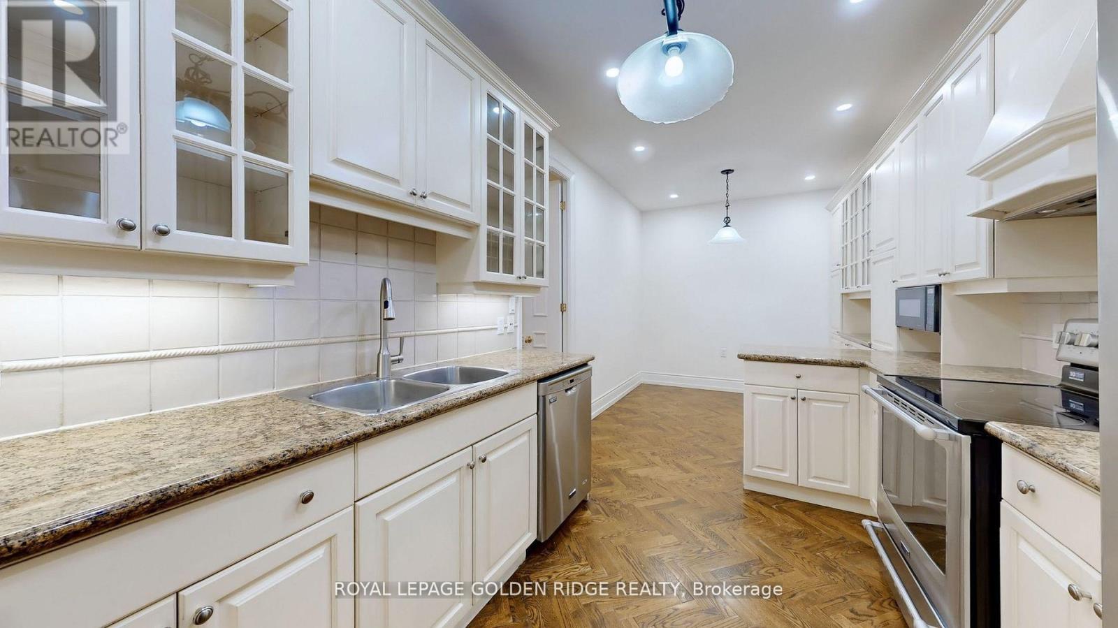 Ph1 - 88 Grandview Way, Toronto, Ontario  M2N 6V6 - Photo 9 - C12596058