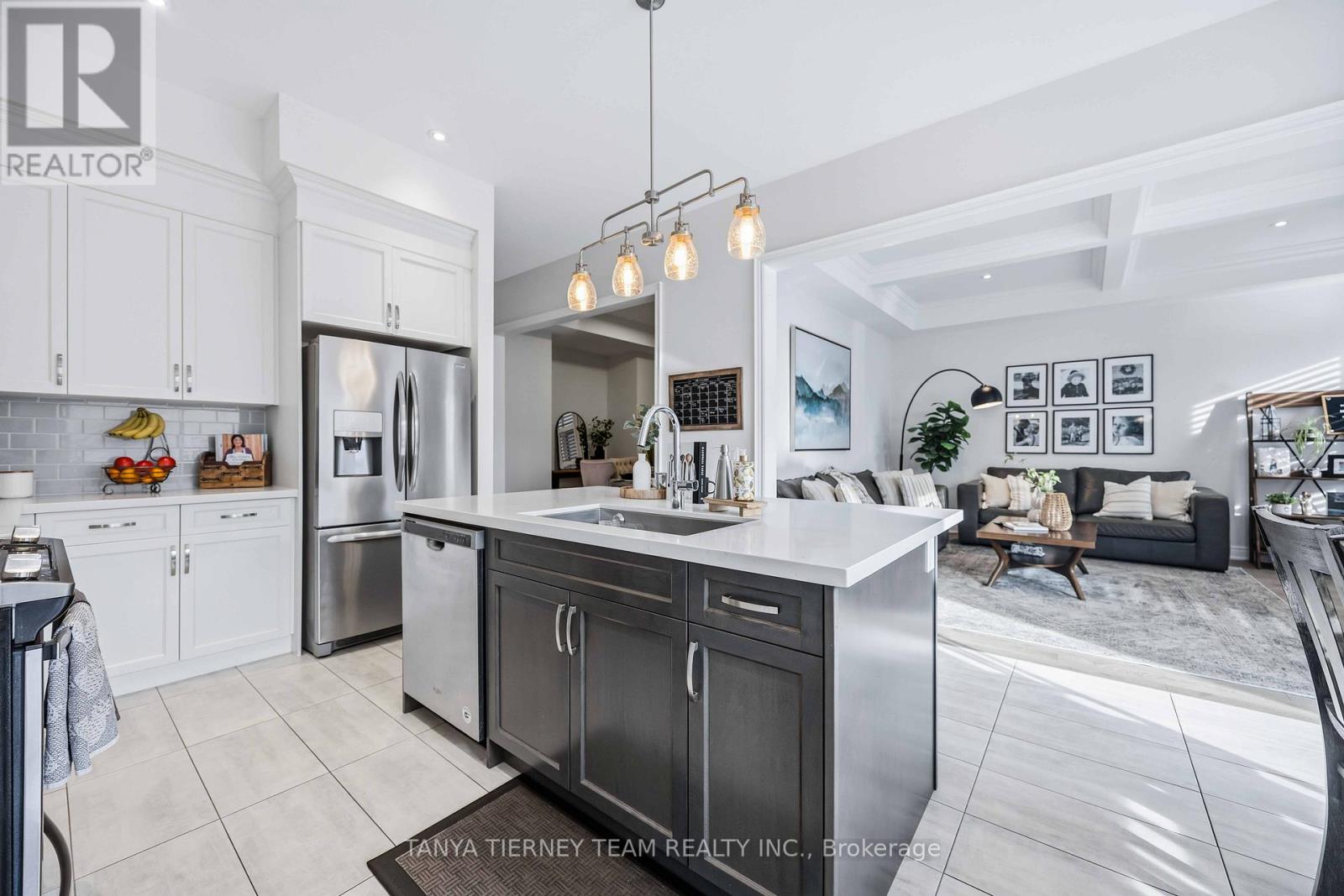 17 Pennine Drive, Whitby, Ontario  L1P 0C3 - Photo 12 - E12596896