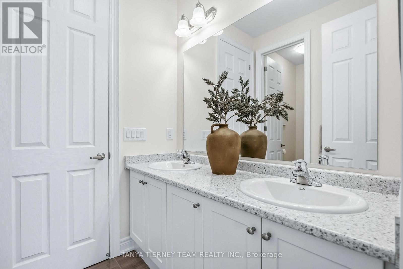 17 Pennine Drive, Whitby, Ontario  L1P 0C3 - Photo 35 - E12596896